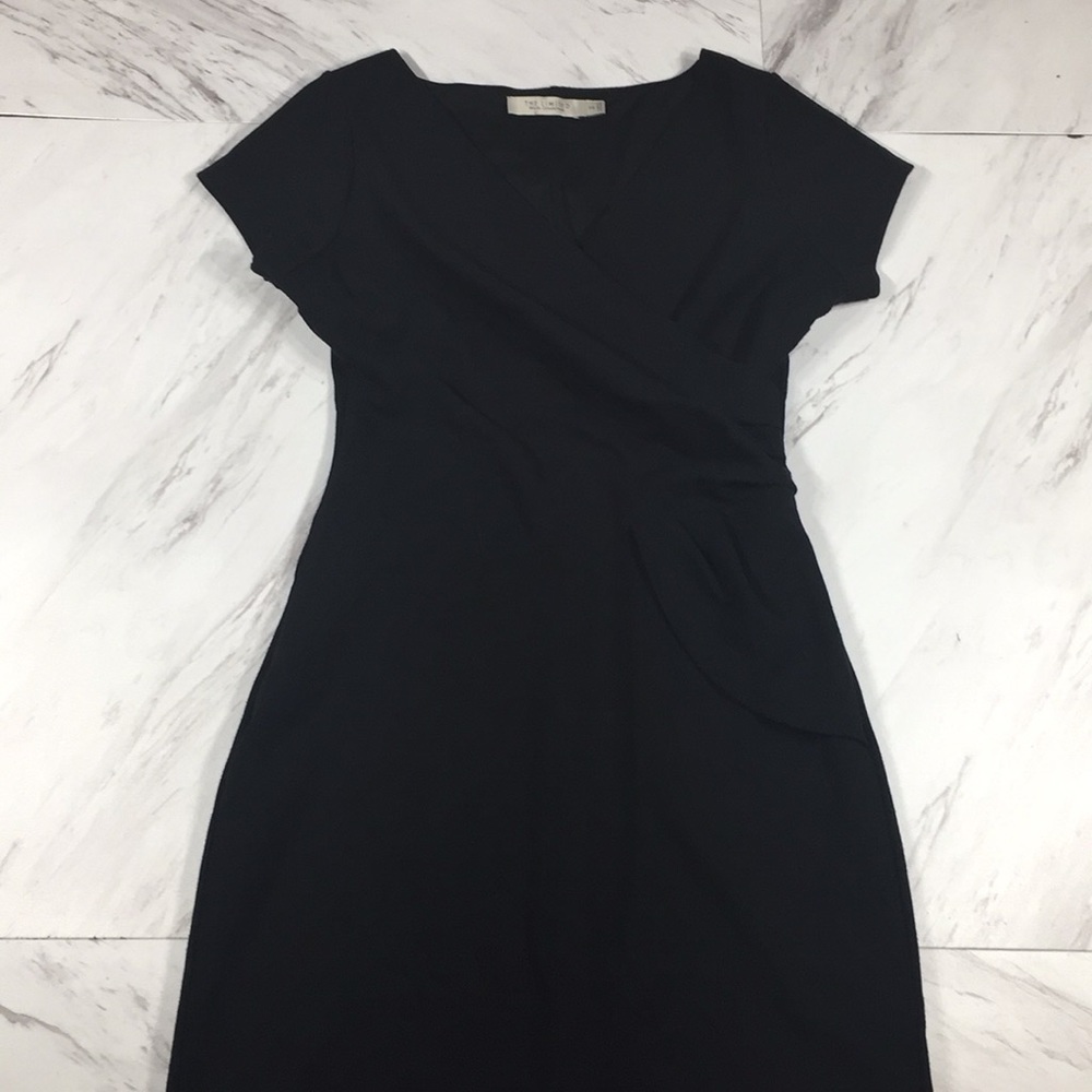 ⭐️ XS THE LIMITED BLACK COMFY DRESS